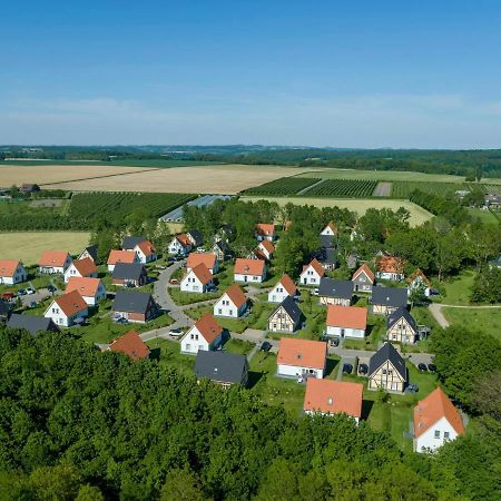 Landal De Waufsberg Hotel Noorbeek Buitenkant foto